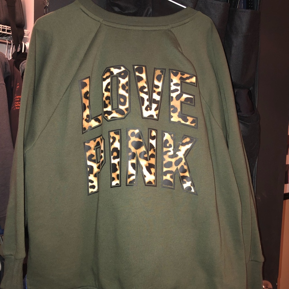 Brand new crew from VS Pink